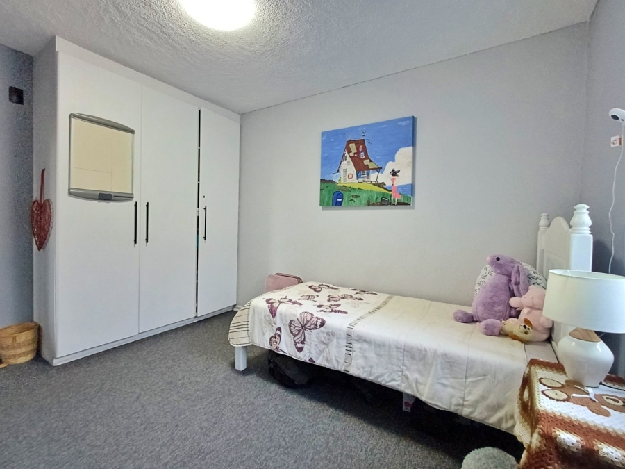 2 Bedroom Property for Sale in Hartenbos Heuwels Western Cape